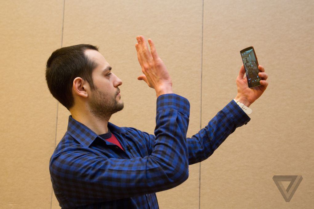 ces-2015-lg-g-flex-2-7490.0